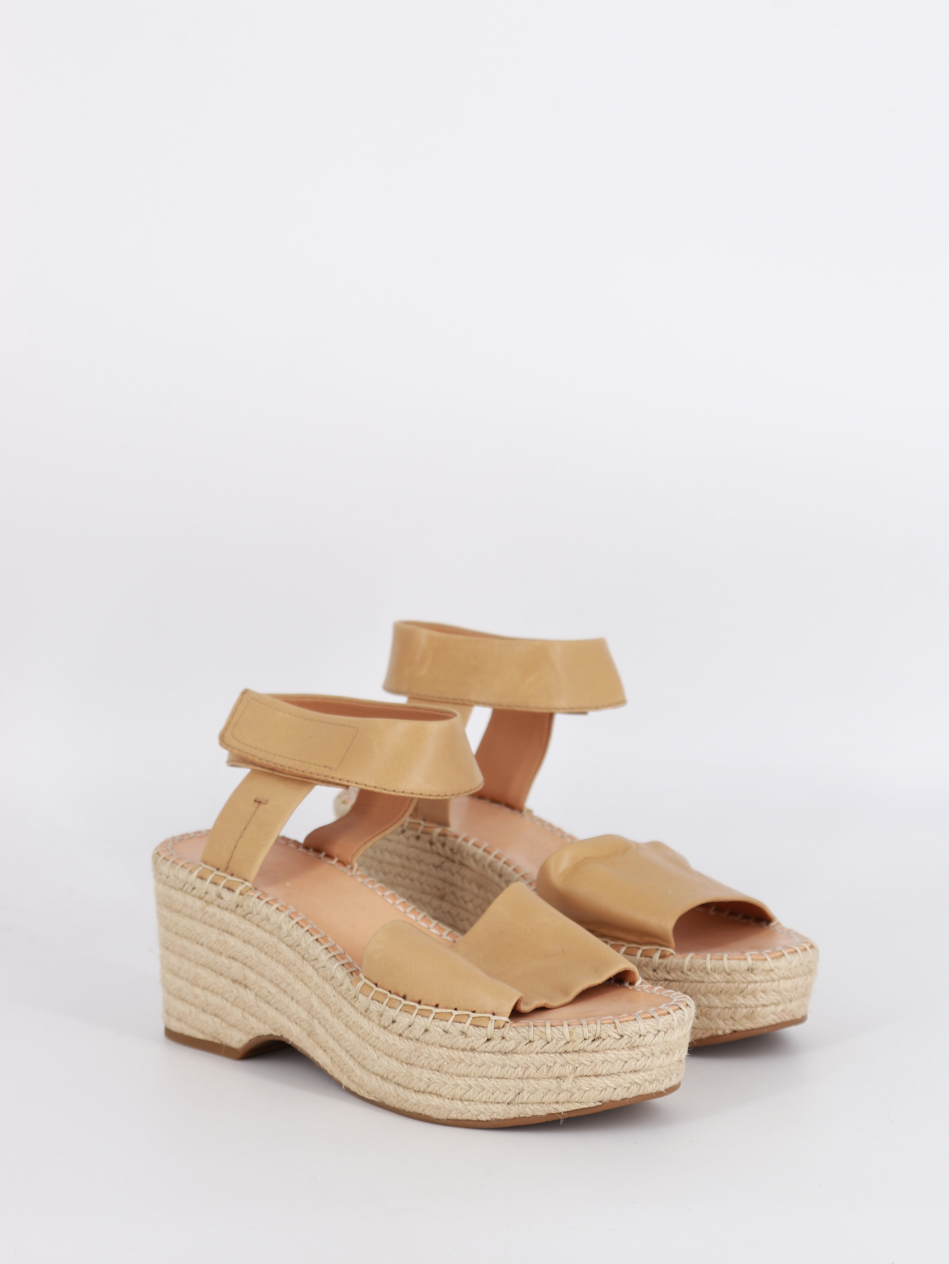 Sandalias Cuero Casual - Mujer - US 9