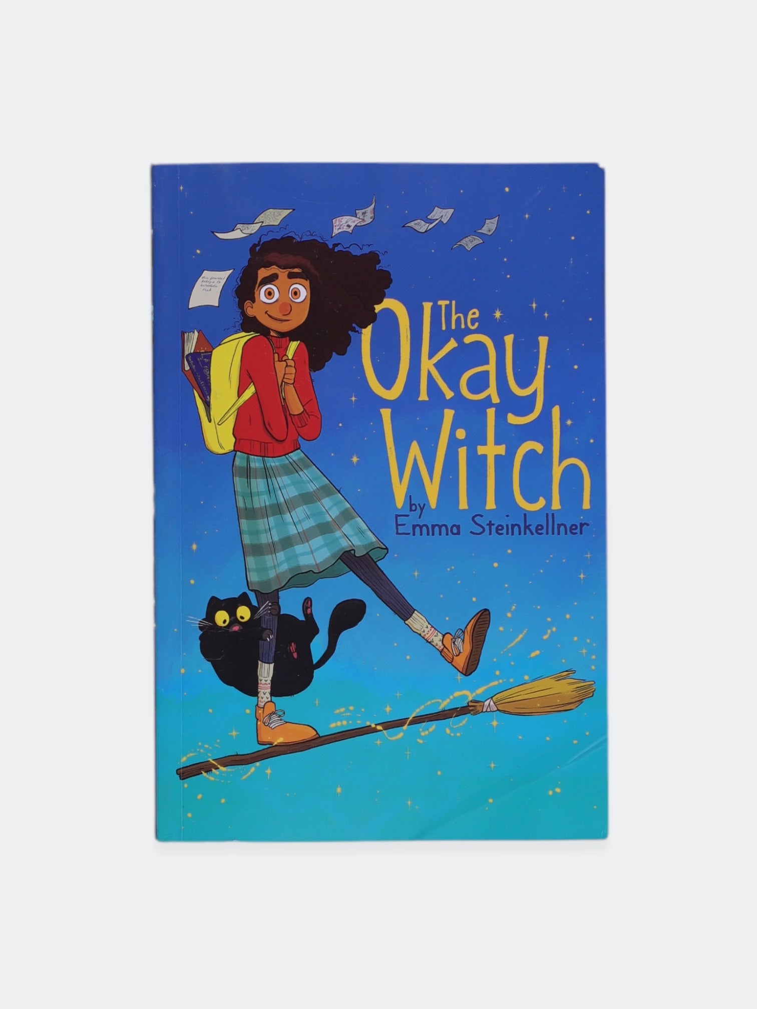 Libro THE OKAY WITCH  by Emma steinkellner